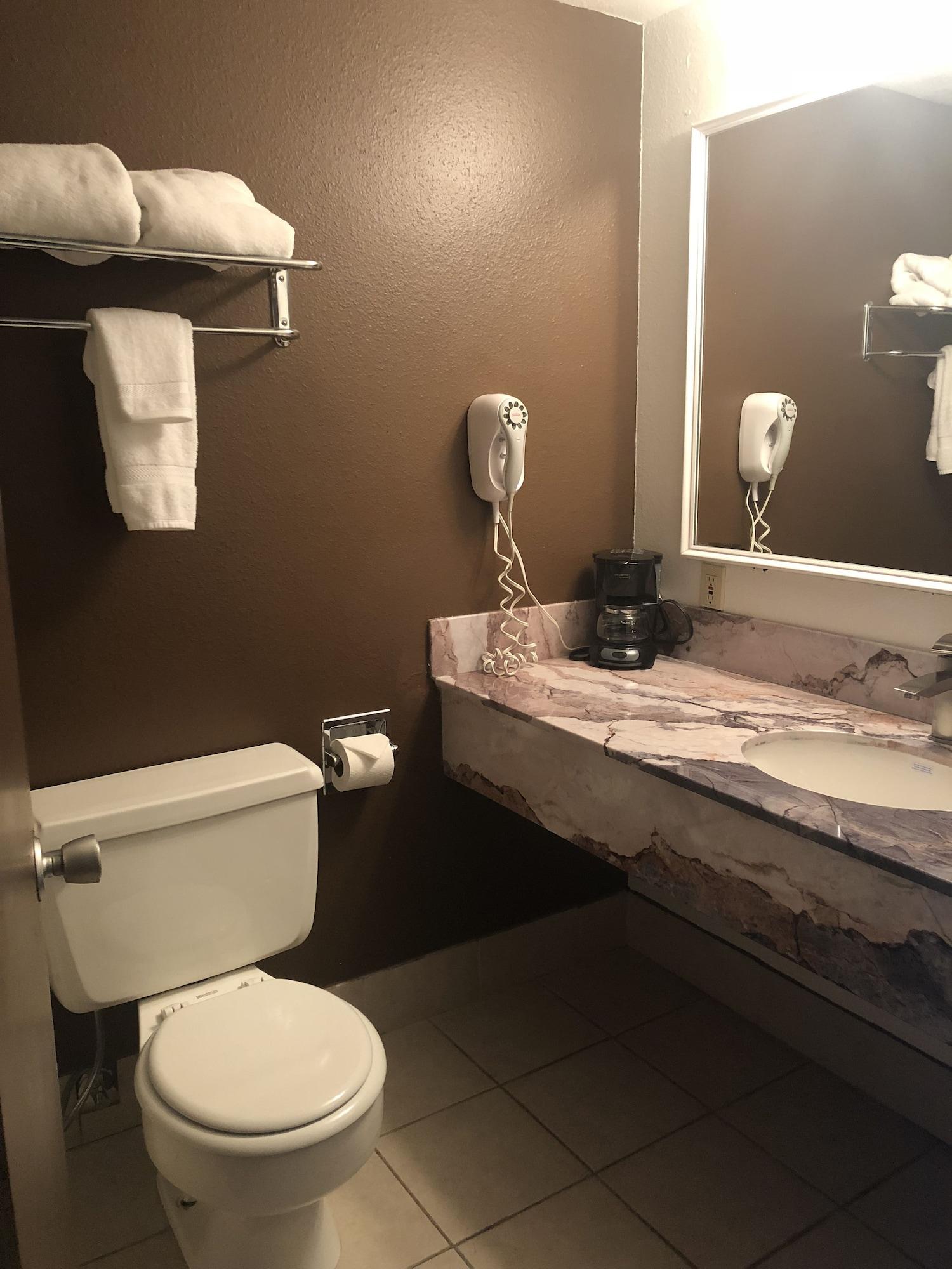 Fairbridge Inn & Suites - Льюистон Экстерьер фото