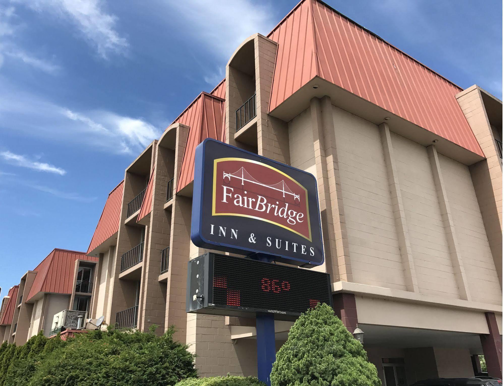 Fairbridge Inn & Suites - Льюистон Экстерьер фото