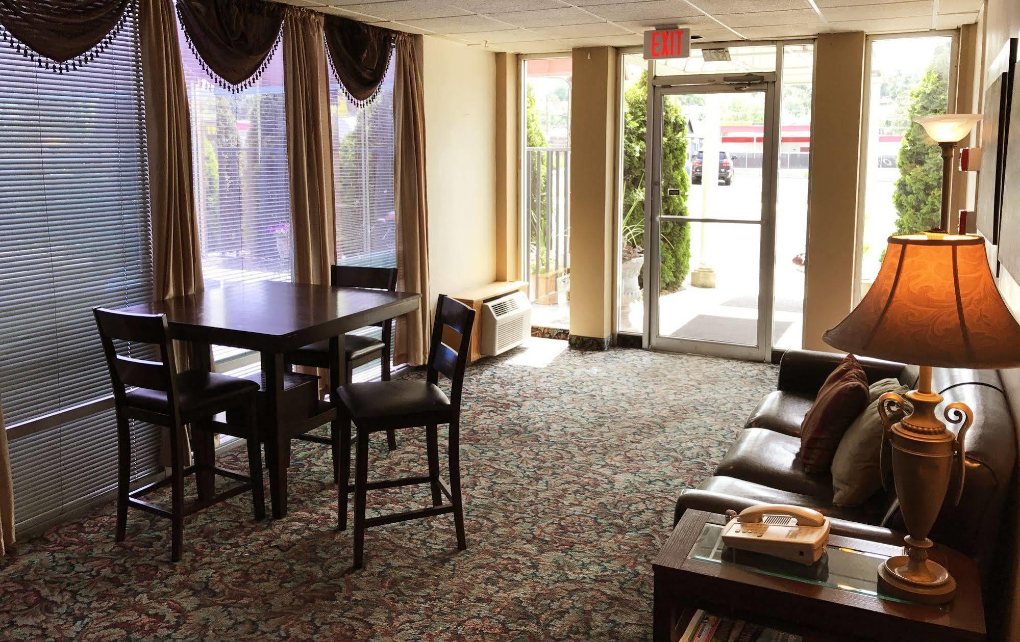 Fairbridge Inn & Suites - Льюистон Экстерьер фото