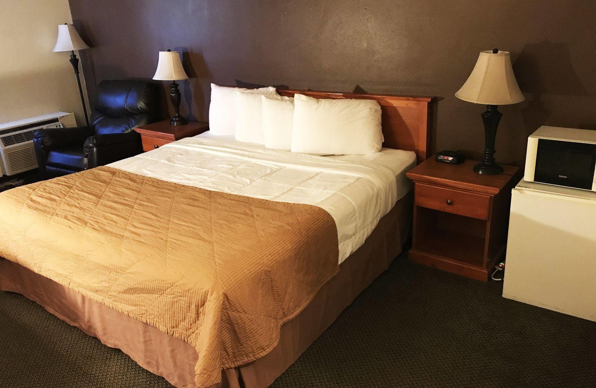 Fairbridge Inn & Suites - Льюистон Экстерьер фото